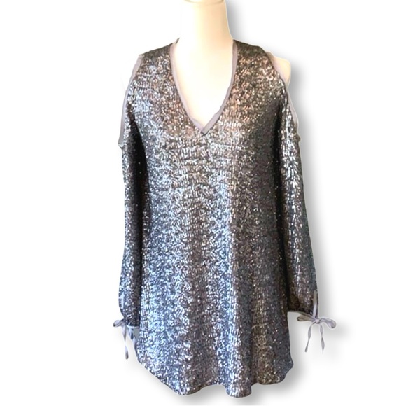 [ AVEC LES FILLES ] Silver Sequin Cold Shoulder A-Line Mini Dress : S : Like New - Picture 2 of 5